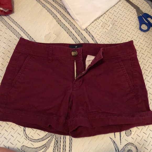 Burgundy AE shorts - Picture 1 of 4